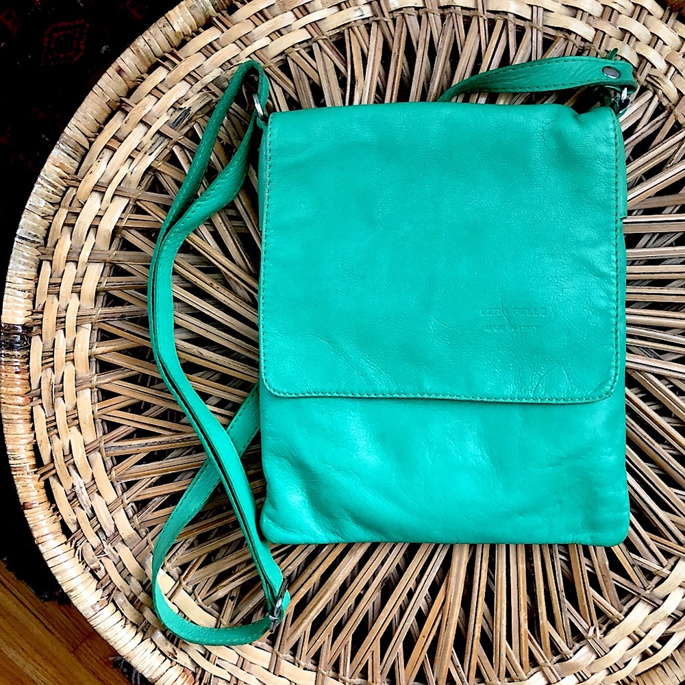 Vera Pelle Leather Shoulder Bag